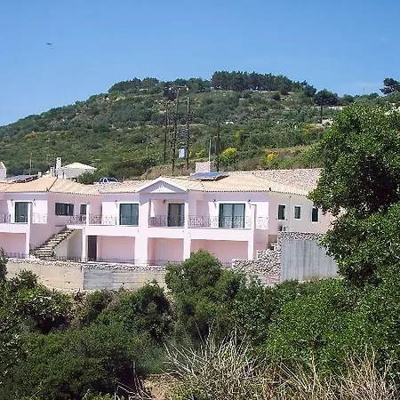 מלון Sarantos Pool Suites 4*